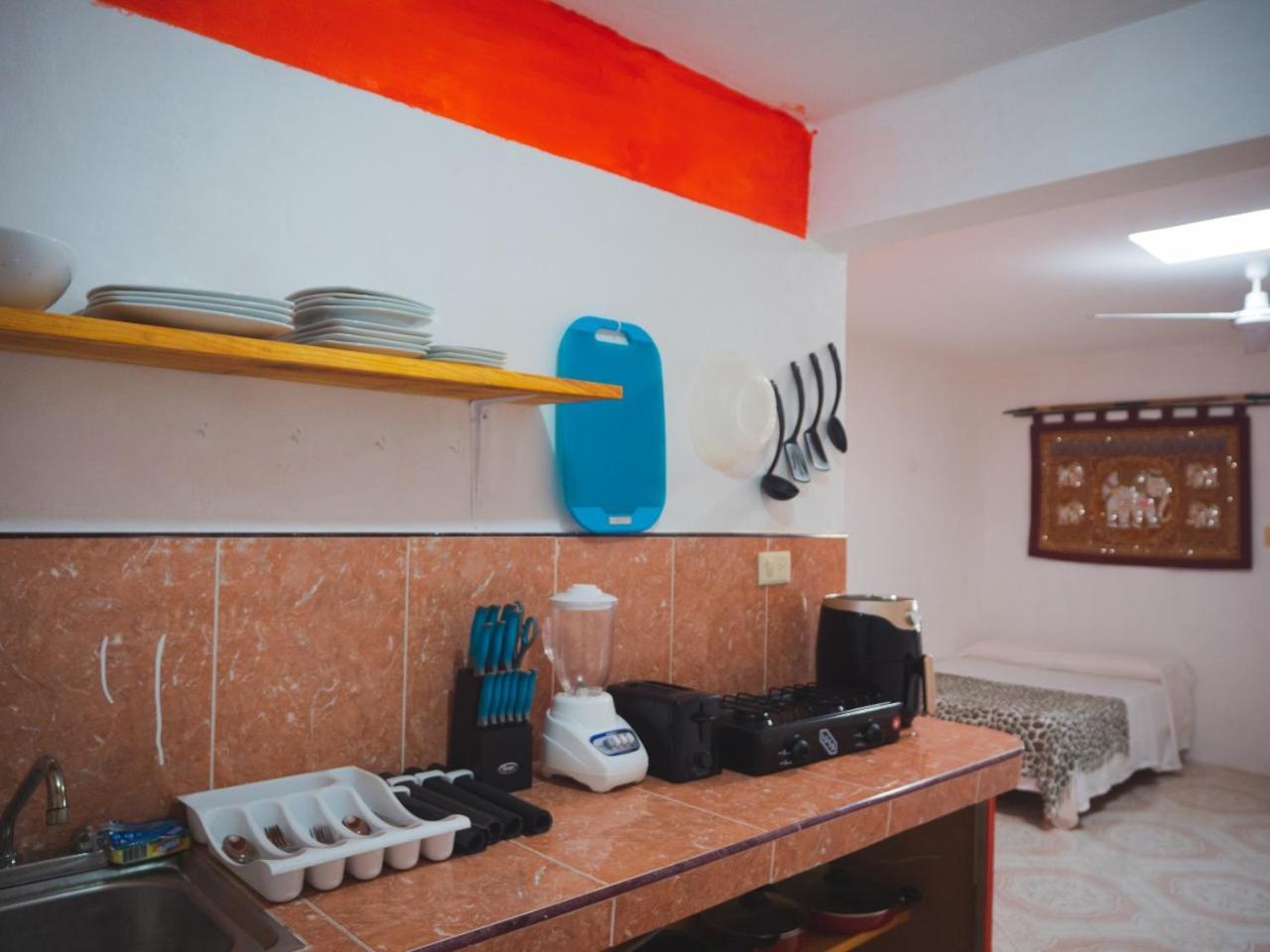 Casa Gajah Hotel Cuyo Exteriör bild