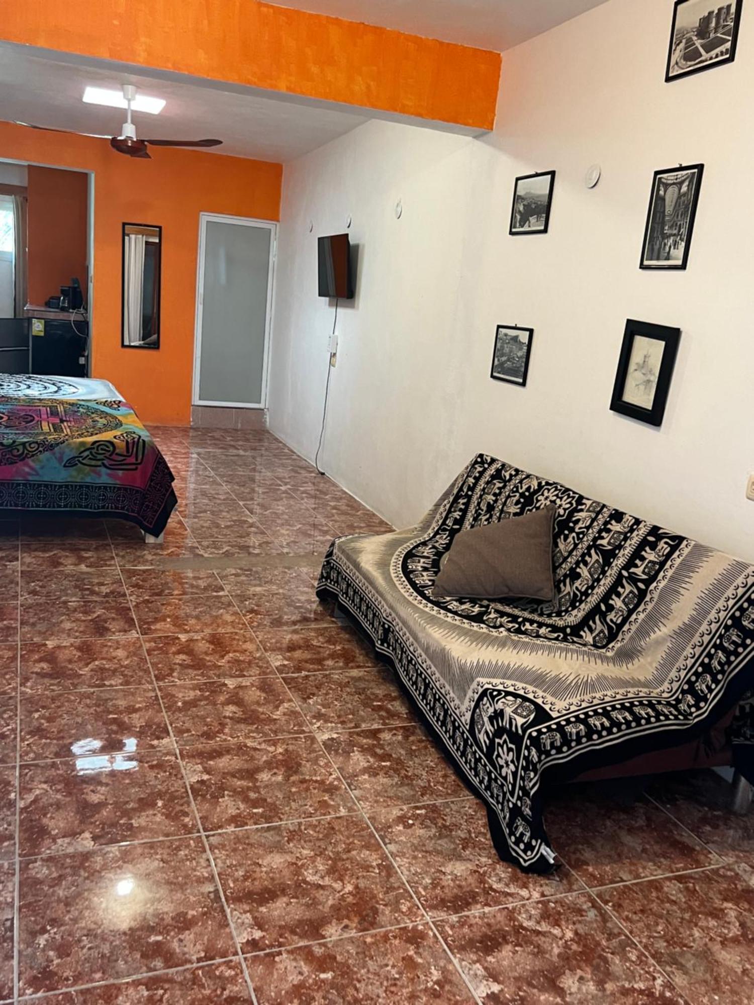 Casa Gajah Hotel Cuyo Exteriör bild